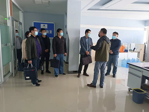德州市科技局副局长耿欣、高新科科长郭立伟陪同省审计厅领导莅临智途汽车小镇孵化器考察调研